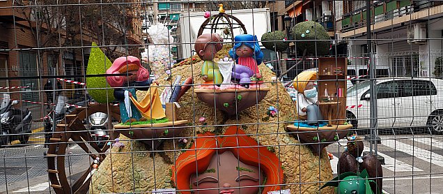 Foto de la falla Sers Vius, Les Plantes