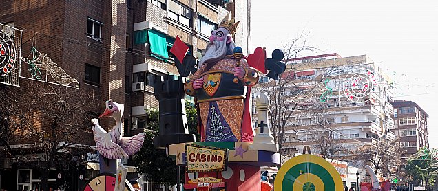 Foto de la falla Sempre Guanya la Banca