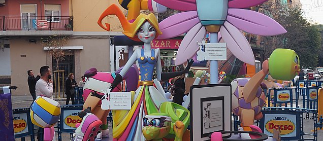 Foto de la falla #Juguen Elles Guanyem Tots