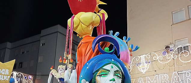 Foto de la falla Iluminats