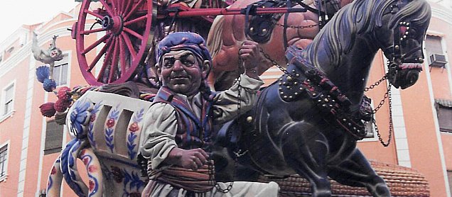 Foto de la falla No Hi Havia que Inventar - La... Estava Ya