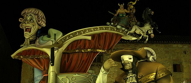 Foto de la falla Una Noche en la Ópera