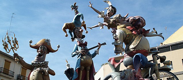 Foto de la falla El Show Debe Continuar