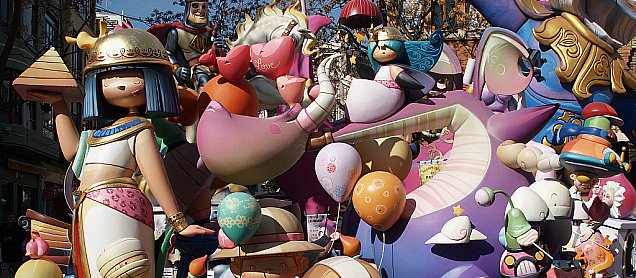 Foto de la falla Misteris... Sense Resoldre