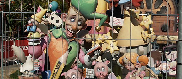 Foto de la falla Quina Aventura, Açó de la Llectura