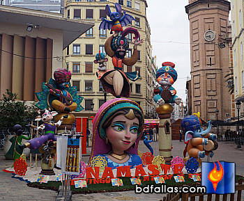 Namaste. Benvinguts al Mercat de Russafa