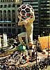 Foto de la falla Plaza del Pais Valencià 1982