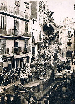 Foto La Cavalcata del Ninot