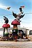 Foto de la falla Grupos Virgen del Carmen 2001